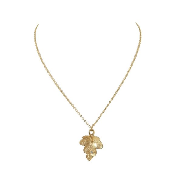 Avon Jewelry - Vintage AVON Goldtone Radiant Leaf Rhinestone Pendant w/ 15.5" Chain Necklace